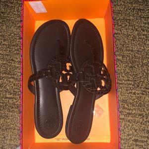 Tory burch brown - miller flats